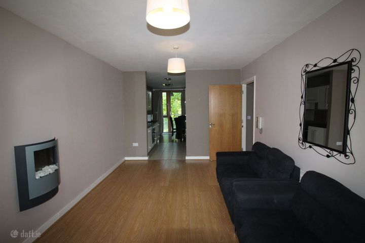 65 Academy Square, Academy Street, Navan, Co. Meath, C15E049