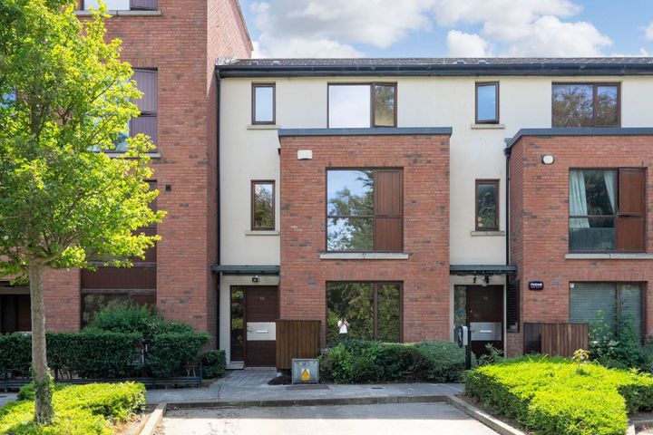 68 Castlegate Grove, Adamstown, Lucan, Co Dublin, K78T803