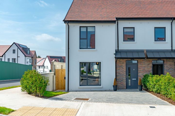 Longview , Ballyhooly Road , Ballyvolane, Co. Cork