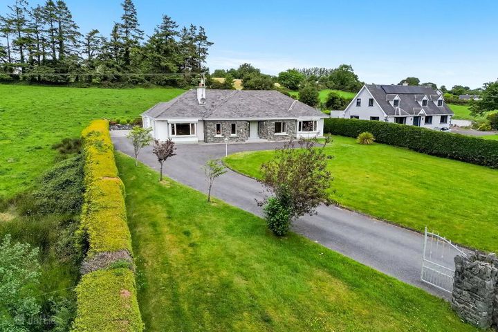 Derg House, Scartlea, Muckross, Co. Kerry, V93H813