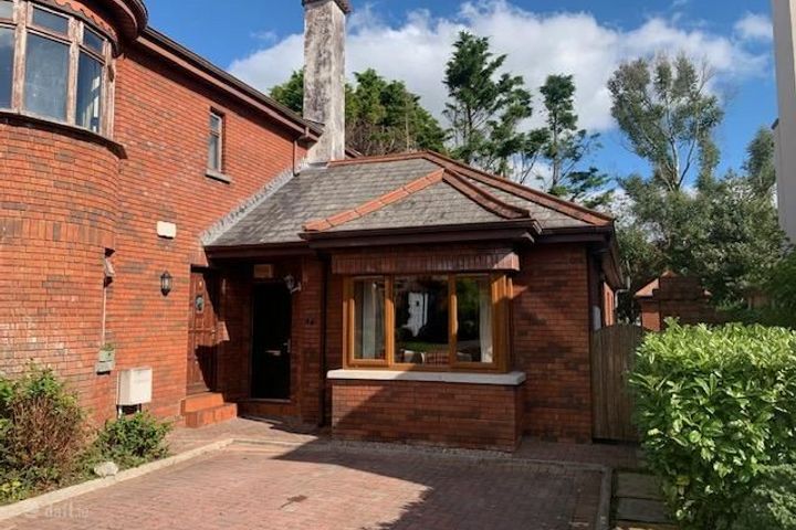 7 The Nurseries, Taylors Hill Road, Taylor's Hill, Co. Galway, H91W8NR