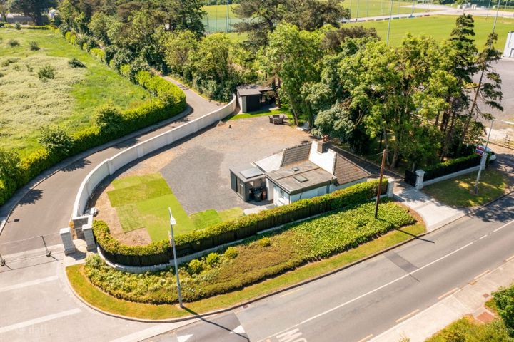 Gate Lodge Oatlands House, Oatlands, Carpenterstown, Dublin 15, D15E08V