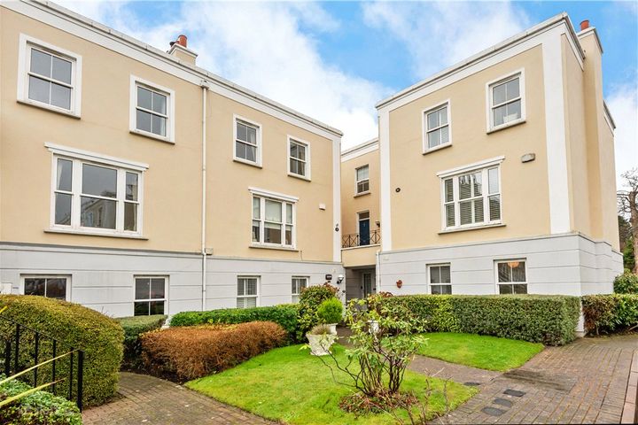 31 Castledawson, Sion Hill Rock Road, Blackrock, Dublin