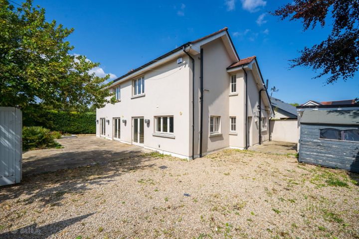 Meridien, Hainault Road, Foxrock, Dublin 18, D18WY27