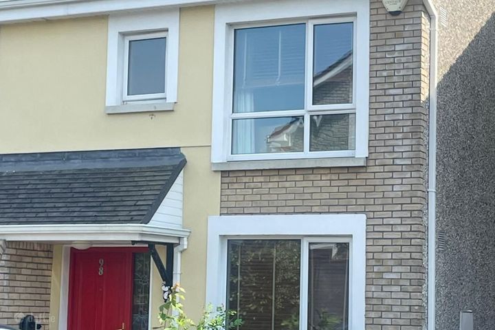 98 Boíreann Bheag, Roscam, Garraun, Co. Galway
