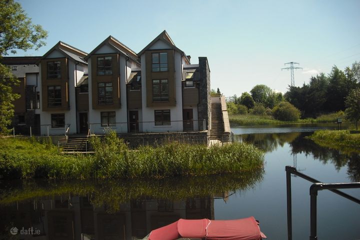 9,Flagship Harbour, Lanesborough, Co. Roscommon