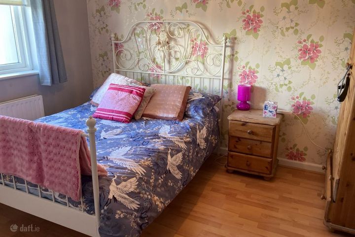 Ballymun Rd, Ballymun, Dublin 9