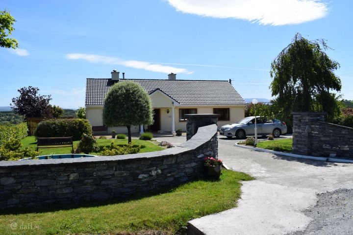 Glencuttane House, Annaghilymore, Headford, Killarney, Co. Kerry, V93V3Y4