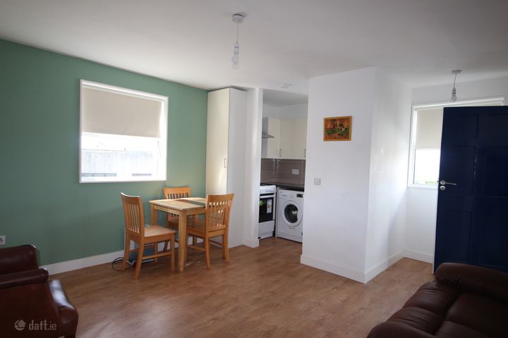 Whispering Pines, Piercetown, White's Cross, Co. Cork