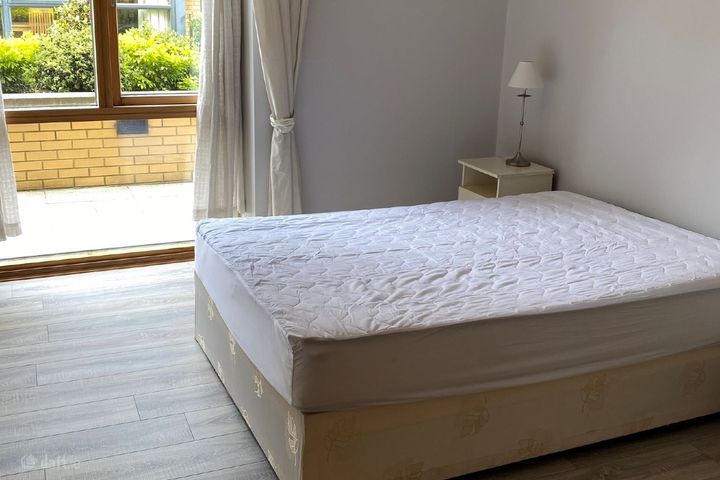 Apartment 38, The Pavilion, Roebuck Hill, Roebuck , Mount Merrion, Co. Dublin