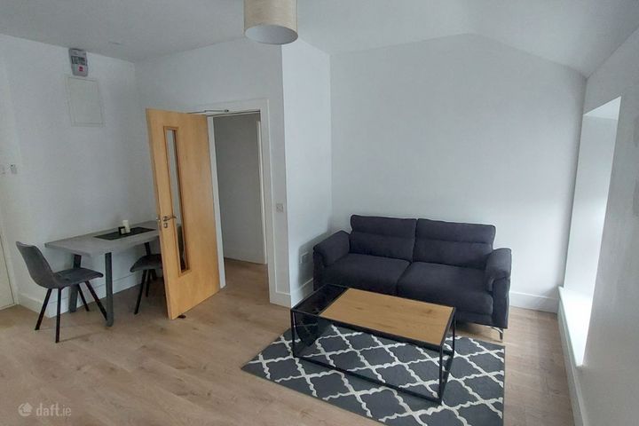 Apartment 1, 5 Town Hall Street, Townparks