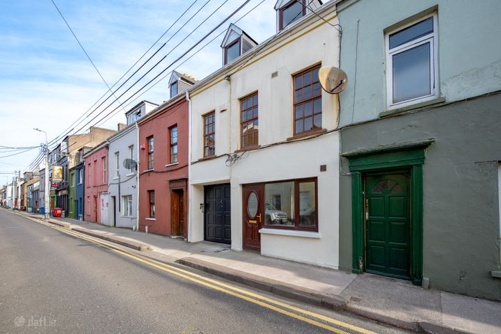 80, 80A  The Courtyard, Douglas Street, Cork City Centre, T12FC04