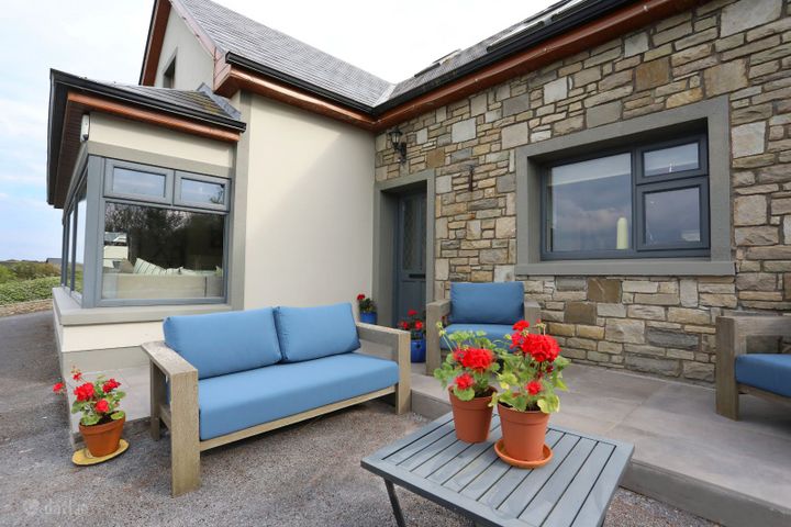 Rosmoney, Carraholly, Westport, Co. Mayo, F28P984