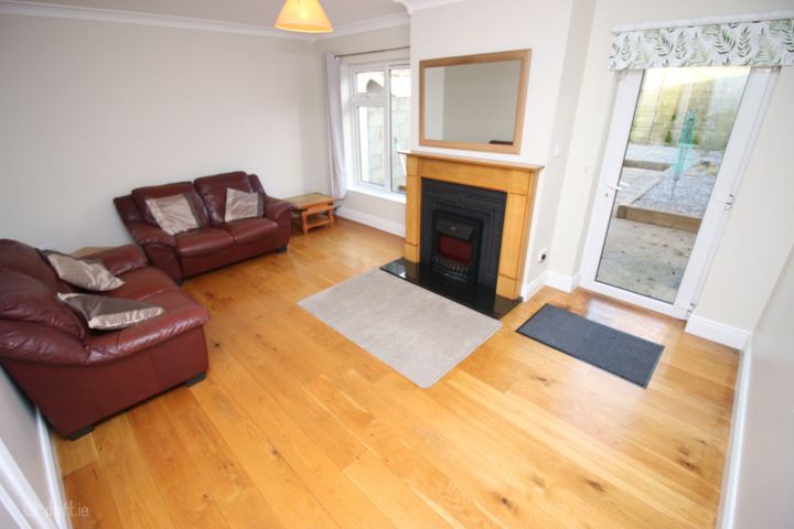 10 Granary Hall, Mount Oval Village, Rochestown, Co. Cork