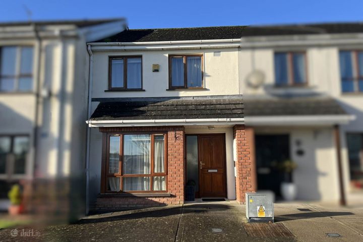 3 Dun Uisce, Cahir, Co. Tipperary, E21E735