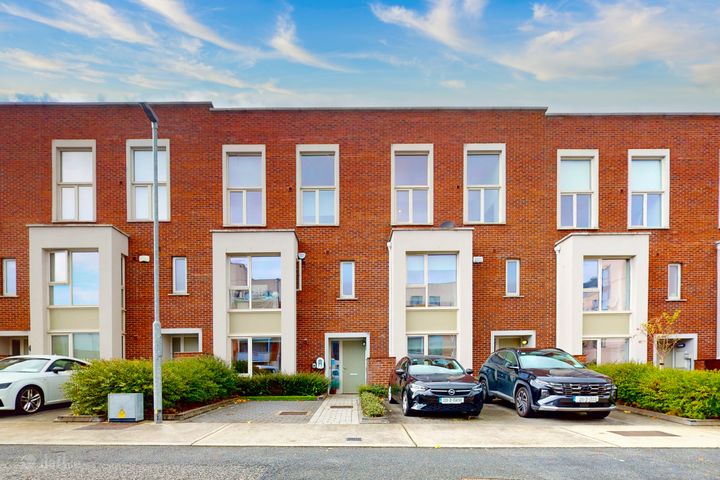 30 Camden Avenue, Royal Canal Park, Dublin 15, D15KRW2