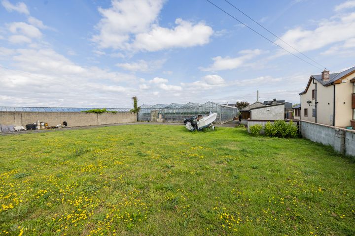 House and Glasshouses, Sundrive Road, Rush, Co. Dublin, K56 FH32