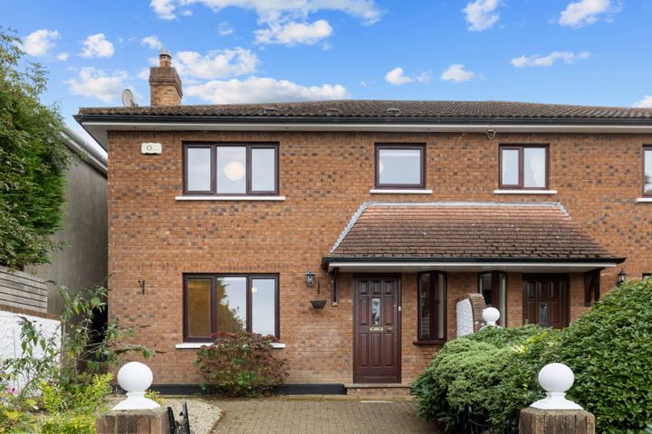 24 Foxrock Mount, Foxrock, Dublin 18, D18H5R7