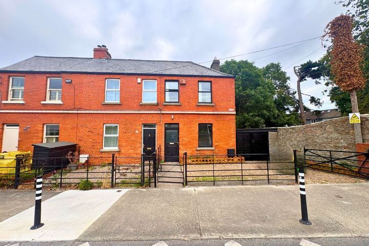 3 Rockford Terrace, Deansgrange Road, Blackrock, Co. Dublin, A94X5P3