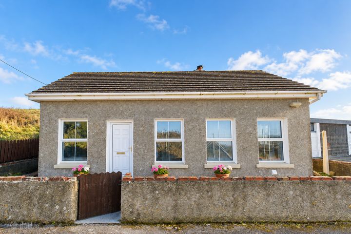 Sunspot, Front Strand, Youghal, Co. Cork., P36TK75