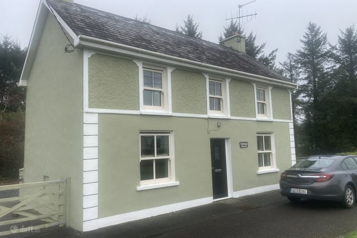 Deenagh House, Knockaninane West, Killarney, Co. Kerry