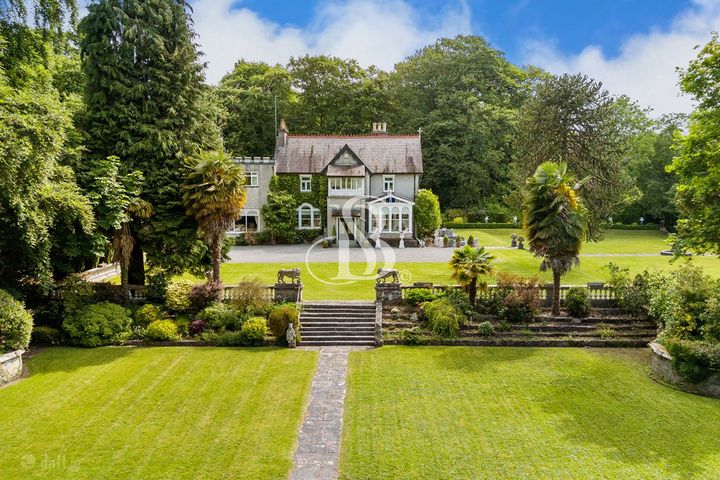 Central, Athlone, Co. Westmeath, N37N6P8