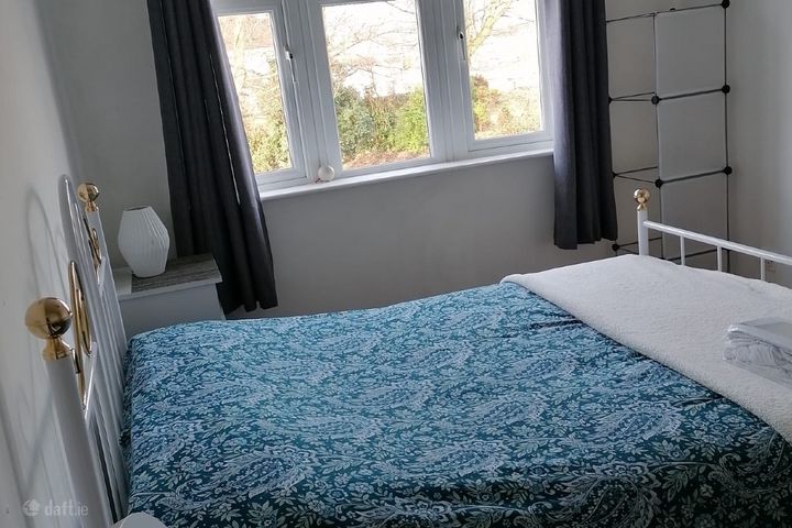 Clonmellon grove , Donaghmede, Dublin 13