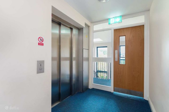 34 The Courthouse, Rathcoole, Co. Dublin - Photo 2
