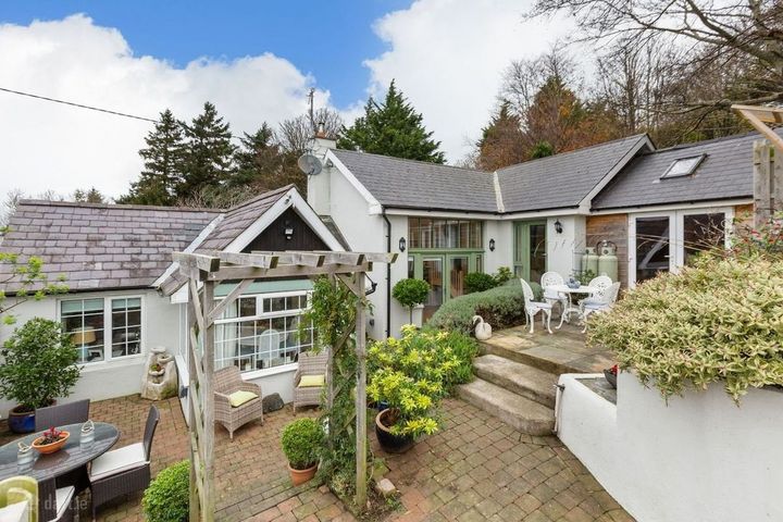 Pergola Cottage, Barchuillia Commons, Kilmacanoge, Bray, Co. Wicklow