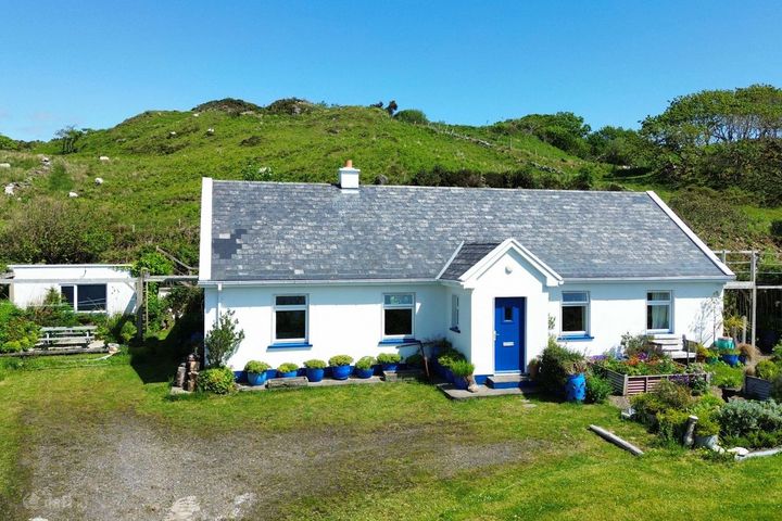 Roxborough, Kilcar, Teelin, Co. Donegal, F94C796