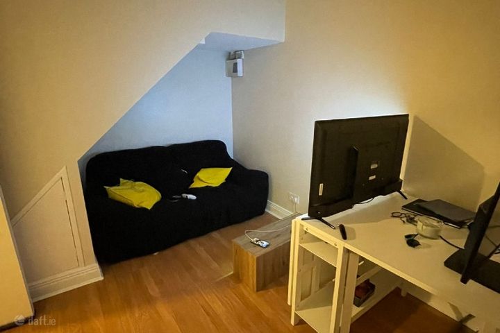 Apartment 10, Brookfield Court, South Circular Road, Rialto, Dublin 8