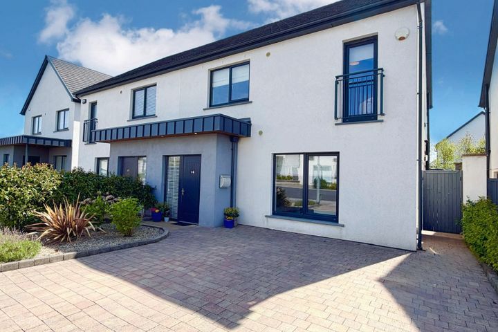 46 Rose Drive, Rath Úllord, Kilkenny, Co. Kilkenny, R95XVP2