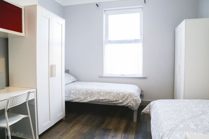 Bed in a triple room from 19th of april 5.3.C, Blessington Street, Dublin 7, Phibsborough, Dublin 7