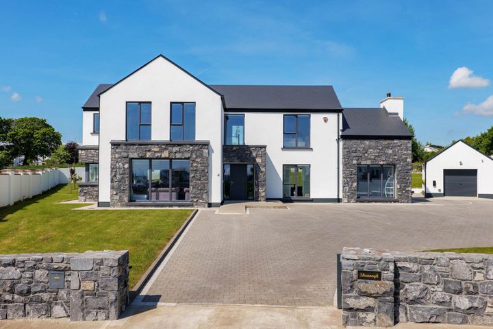 4 Beal Taoide, Coast Road, Oranmore, Galway