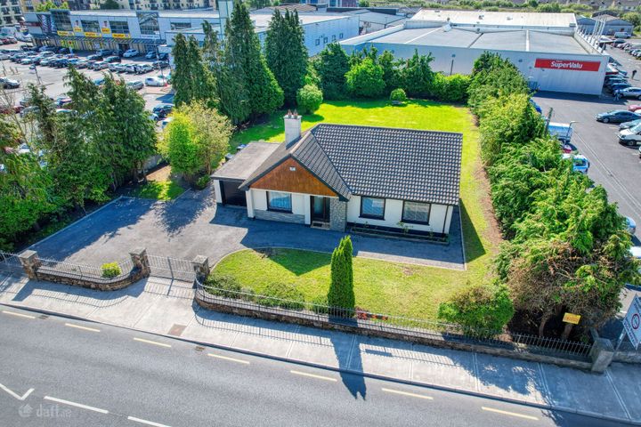 Chezmai, Athlone Road, Longford, N39D1W2