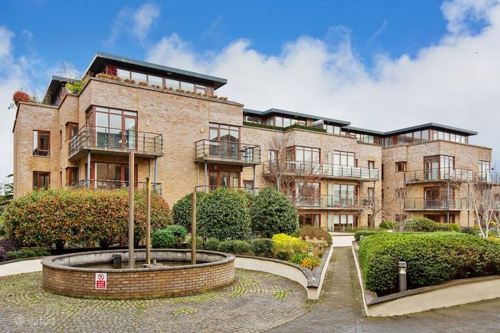 196 De Bret House, Loreto Abbey, Rathfarnham Dublin 14, Dublin 14, Dublin