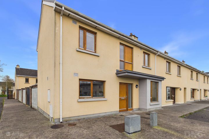 56 Church Hill, Tullamore, Co Offaly, R35X8X0