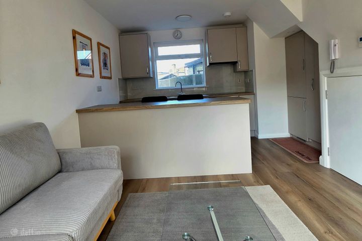 Silverwood Road , Dublin 14