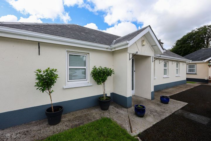 5 Loughstown Holiday Village, Drumcree, Drumcree, Co. Westmeath, N91CX23