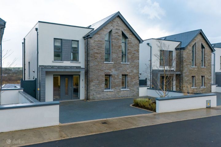 2 The Belvedere, Ballinacubby, Kinsale, Co. Cork, P17C446