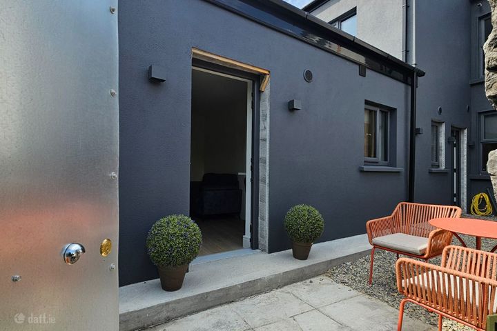 APARTMENT AT Marian Villa, 3 Headford Road, Woodquay, Co. Galway