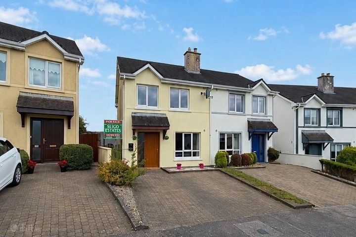 29 Highwood Park, Collooney, Co. Sligo, F91V5R3