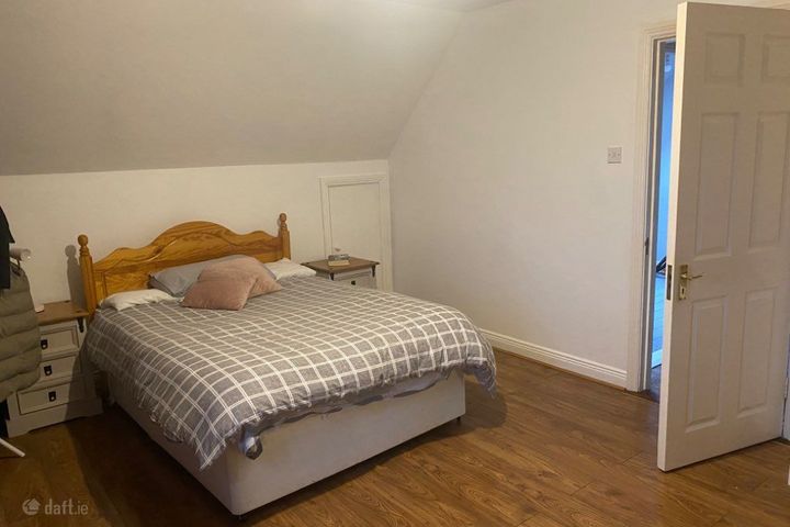 Swag Street, Birr, Co. Offaly