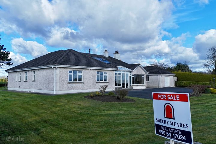 Corraclor Lodge, Barrybeg, Hill of Berries, Athlone, Co. Roscommon, N37VY97