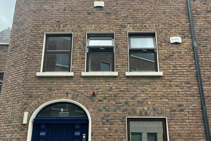 8 Windsor Place, Pembroke Street Lower, Dublin 2
