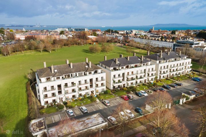 Apartment 30, The Oak, Carysfort Hall, Carysfort Park, Blackrock, Co. Dublin, A94VY50
