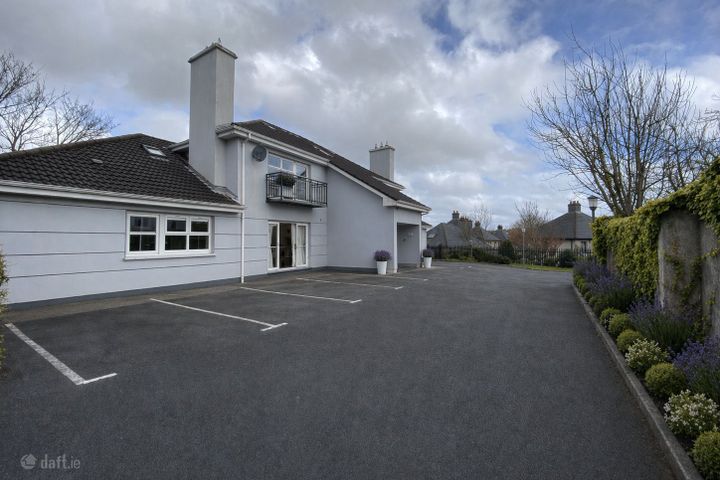 Apartment 4, Klondyke House, Tuam Road, Co. Galway