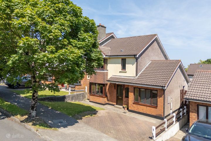 2 Malin Avenue, Ardkeen Village, Waterford City Centre, Co. Waterford, X91X7Y2