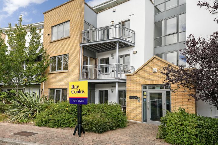 24 Goldsmith Hall, Collegewood, Castleknock, Dublin 15