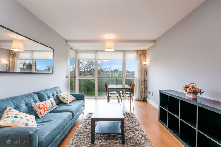 Weavers Hall, Levmoss Park, Leopardstown, Dublin 18